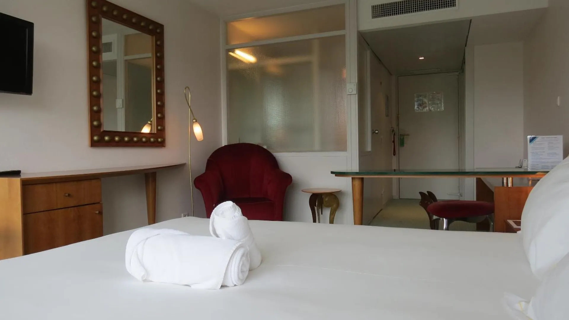 Hotel Restaurant D'Occitanie Тулуза 0*,  Франция