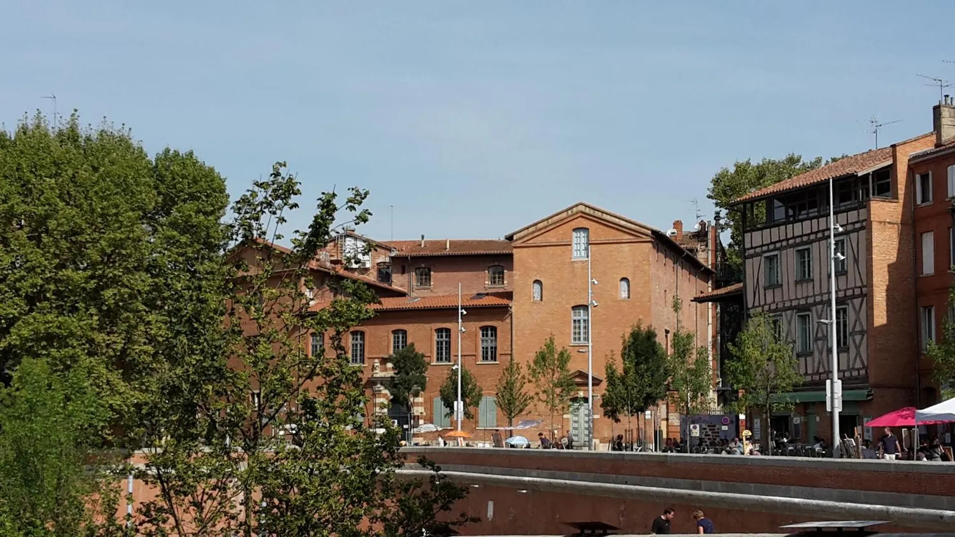 Hotel Restaurant D'Occitanie Тулуза