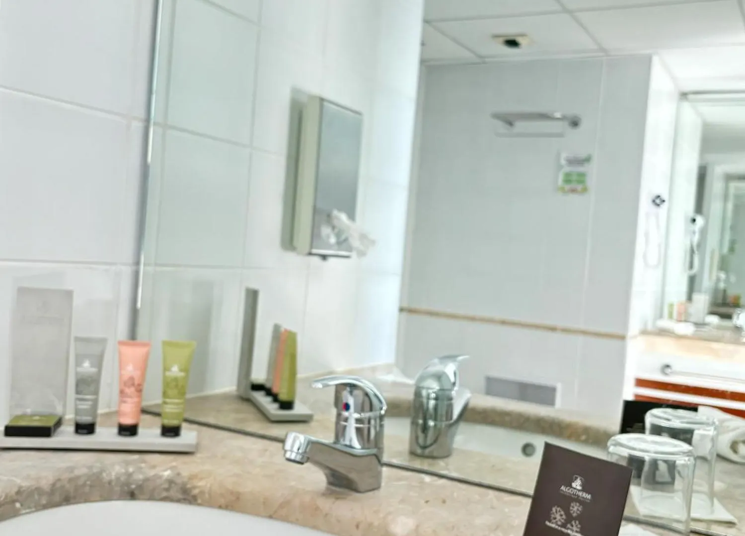 Hotel Restaurant D'Occitanie Тулуза Франция